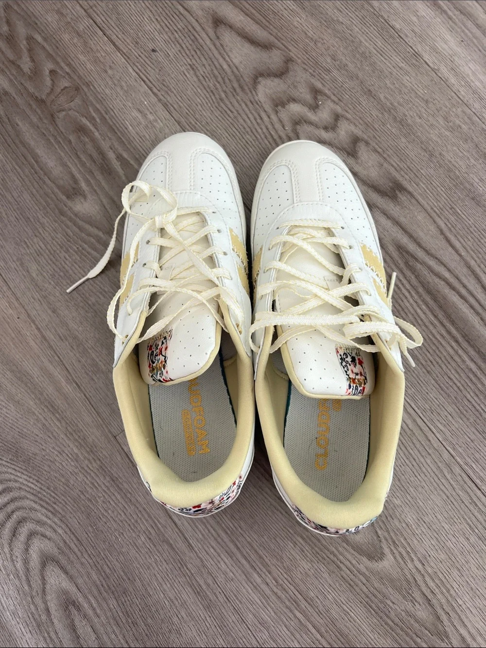 Adidas White and Cream Floral-Accent Sneakers